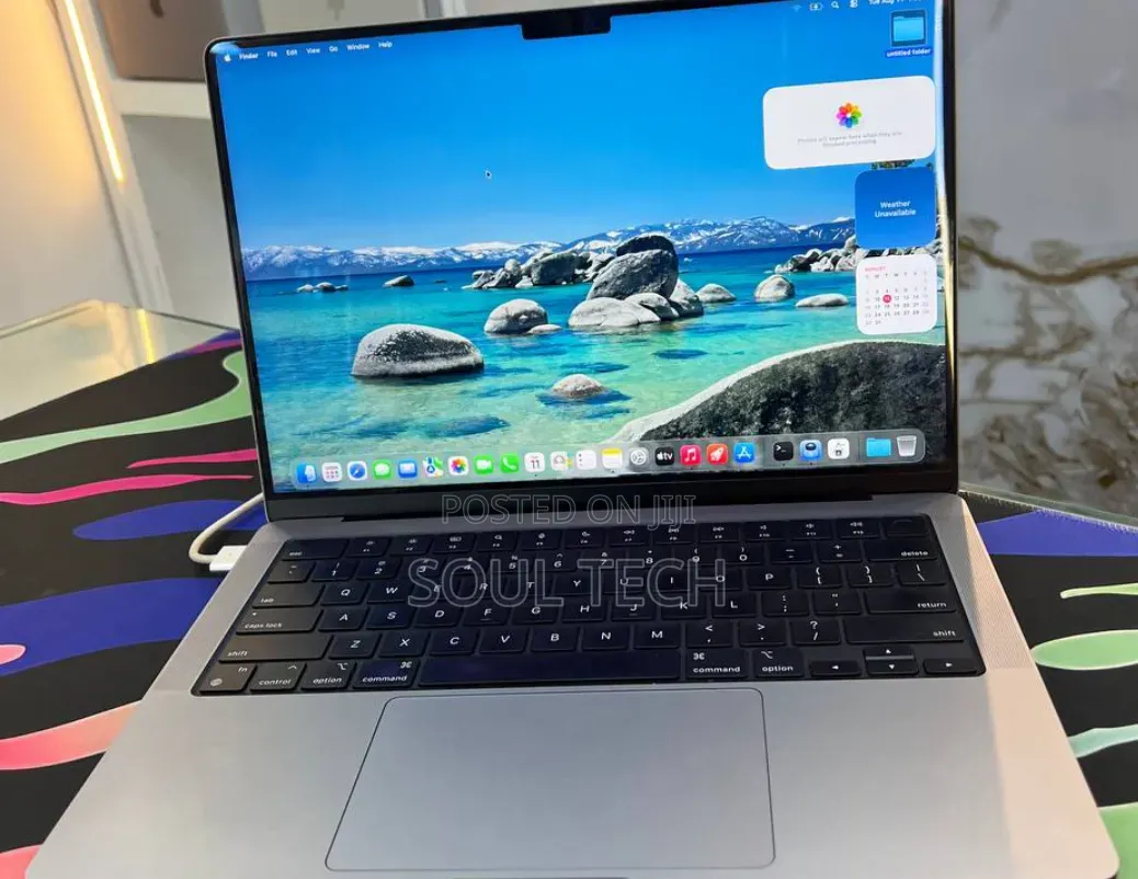 New Laptop Apple MacBook Pro 2023 M3 8GB Apple M3 Pro SSD 512GB