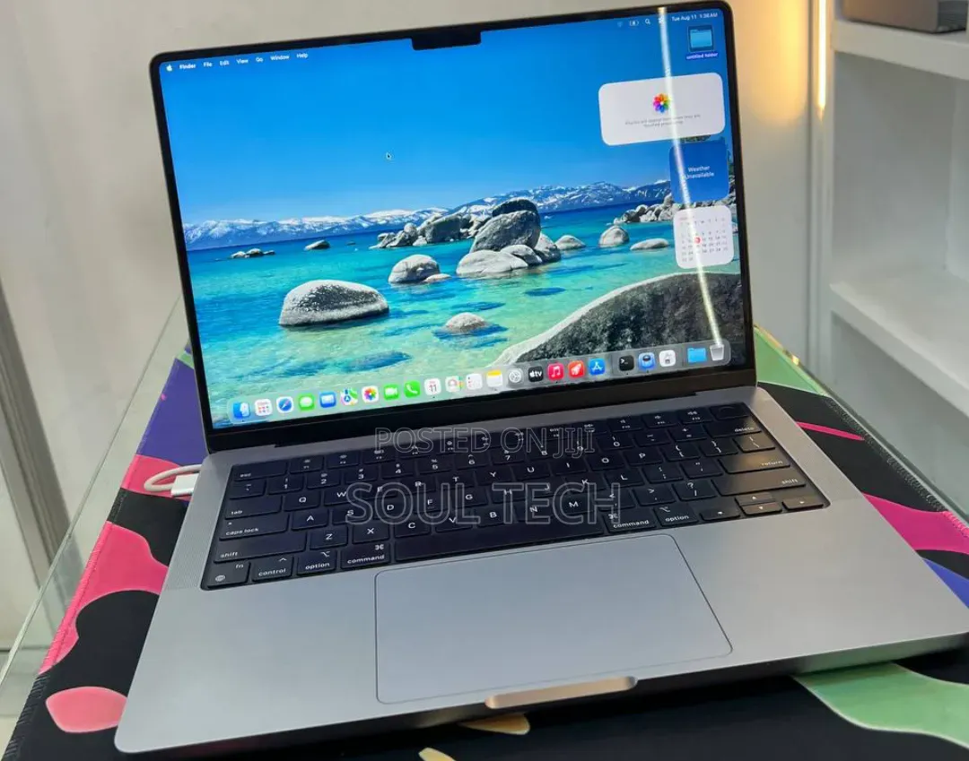 New Laptop Apple MacBook Pro 2023 M3 8GB Apple M3 Pro SSD 512GB