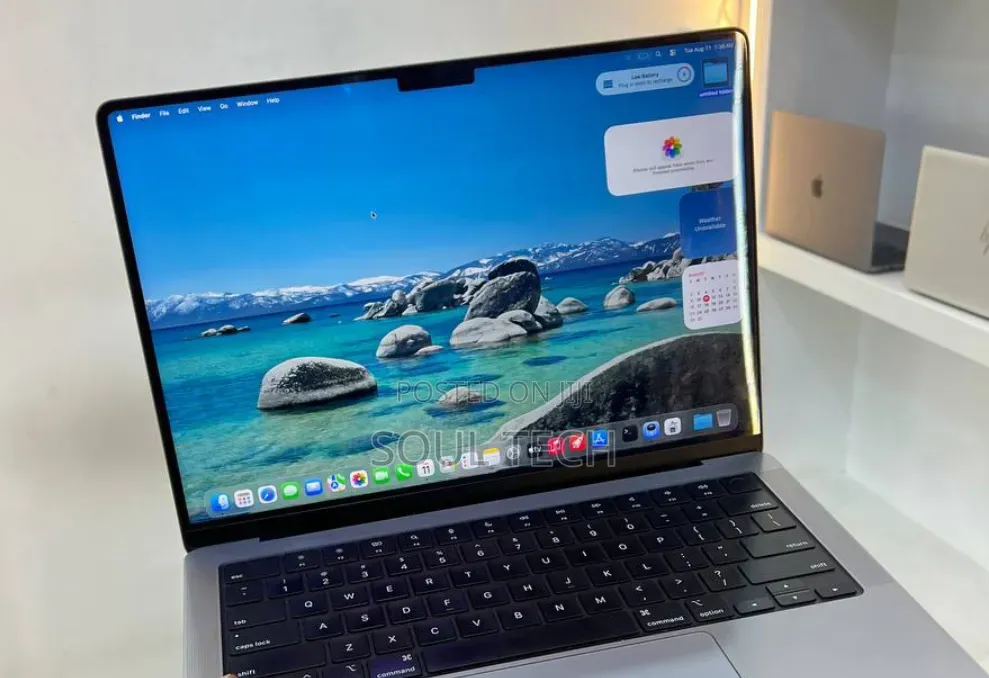 New Laptop Apple MacBook Pro 2023 M3 8GB Apple M3 Pro SSD 512GB