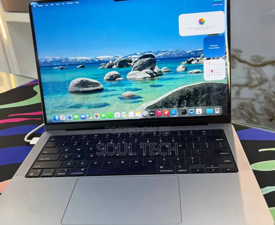 New Laptop Apple MacBook Pro 2023 M3 8GB Apple M3 Pro SSD 512GB