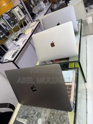 New Laptop Apple MacBook Air 2020 M1 8GB Apple M1 SSD 256GB