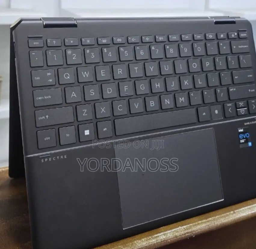 New Laptop HP Spectre X360 16GB Intel Core i7 SSD 512GB