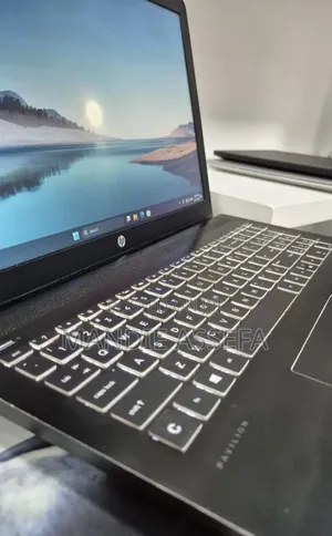 New Laptop HP Pavilion Power 15 8GB Intel Core i7 SSD 256GB