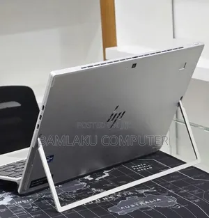 New Laptop HP Elite X2 G8 8GB Intel Core i5 SSD 256GB