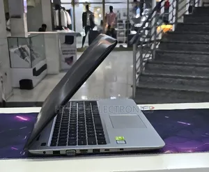 New Laptop Asus 8GB Intel Core i5 HDD 500GB