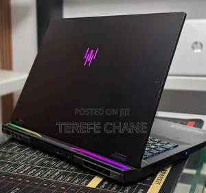 New Laptop Acer Predator Helios 18 PH18-71 32GB Intel Core i9 SSD 1T