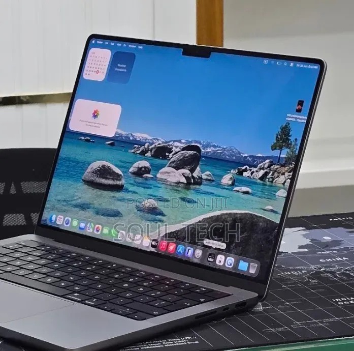 New Laptop Apple MacBook Pro 2021 M1 32GB Apple M1 Pro SSD 512GB