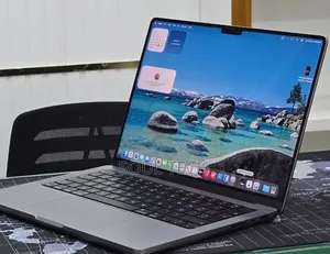 New Laptop Apple MacBook Pro 2021 M1 32GB Apple M1 Pro SSD 512GB