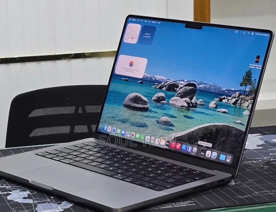 New Laptop Apple MacBook Pro 2021 M1 32GB Apple M1 Pro SSD 512GB