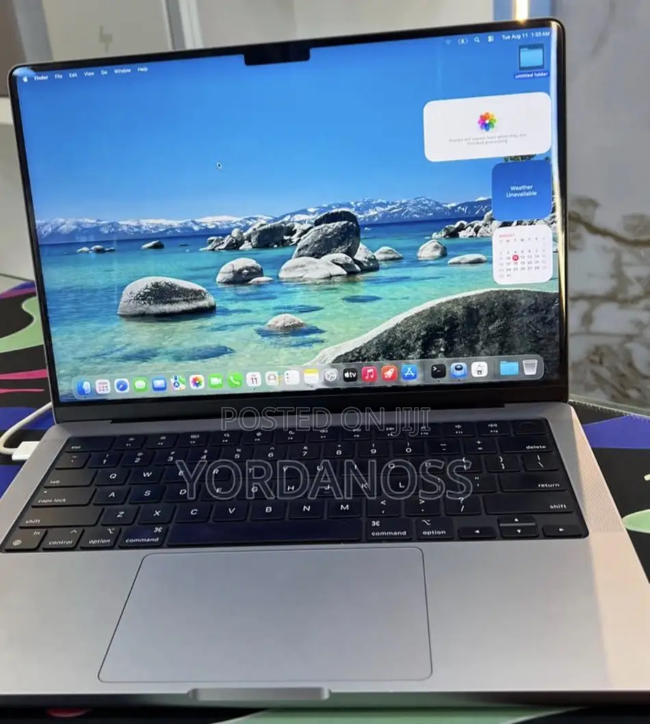 New Laptop Apple MacBook Pro 2023 M3 8GB Apple M3 SSD 512GB