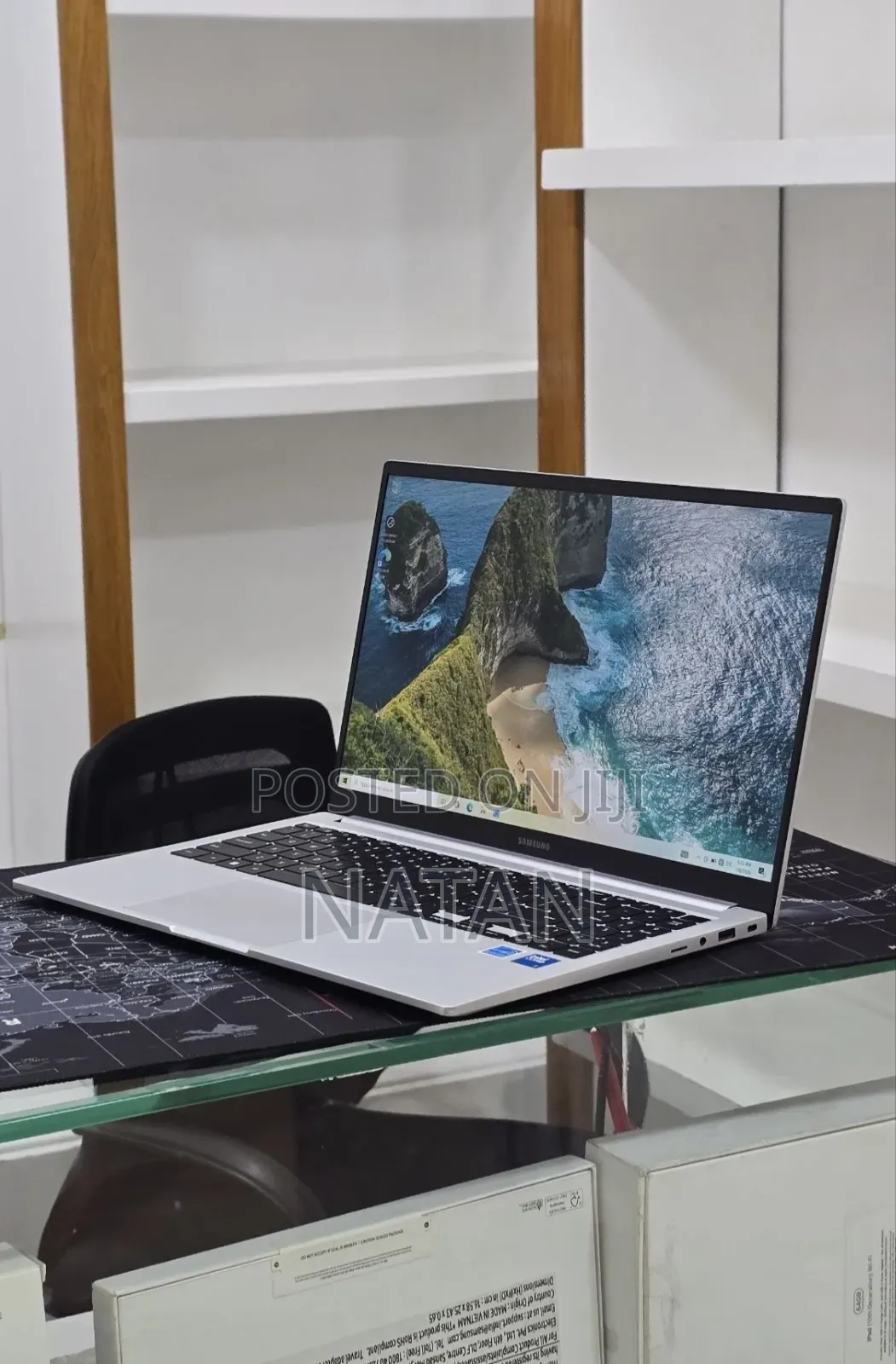New Laptop Samsung Galaxy Book4 16GB Intel Core 7 SSD 512GB
