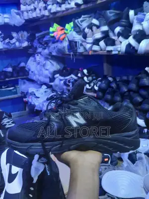New Balance 530