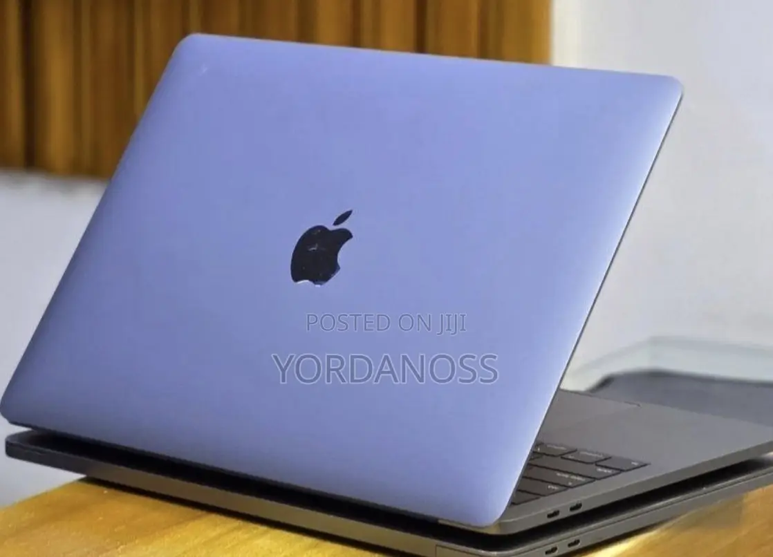 New Laptop Apple MacBook Pro 2019 16GB Intel Core i7 SSD 512GB