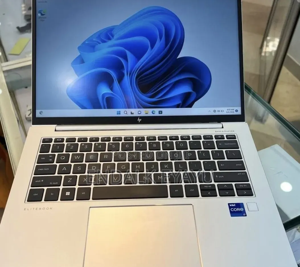 New Laptop HP EliteBook 840 G9 16GB Intel Core i7 SSD 512GB