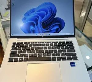 New Laptop HP EliteBook 840 G9 16GB Intel Core i7 SSD 512GB