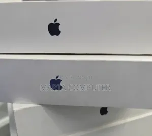 New Laptop Apple MacBook Air 2025 M4 16GB Apple M5 SSD 512GB