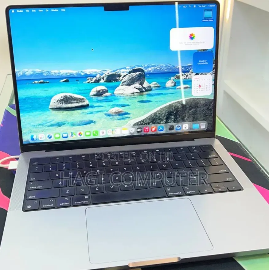 New Laptop Apple MacBook Pro 2023 M3 8GB Apple M3 Pro SSD 512GB