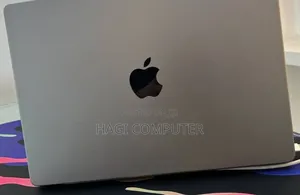 New Laptop Apple MacBook Pro 2023 M3 8GB Apple M3 Pro SSD 512GB