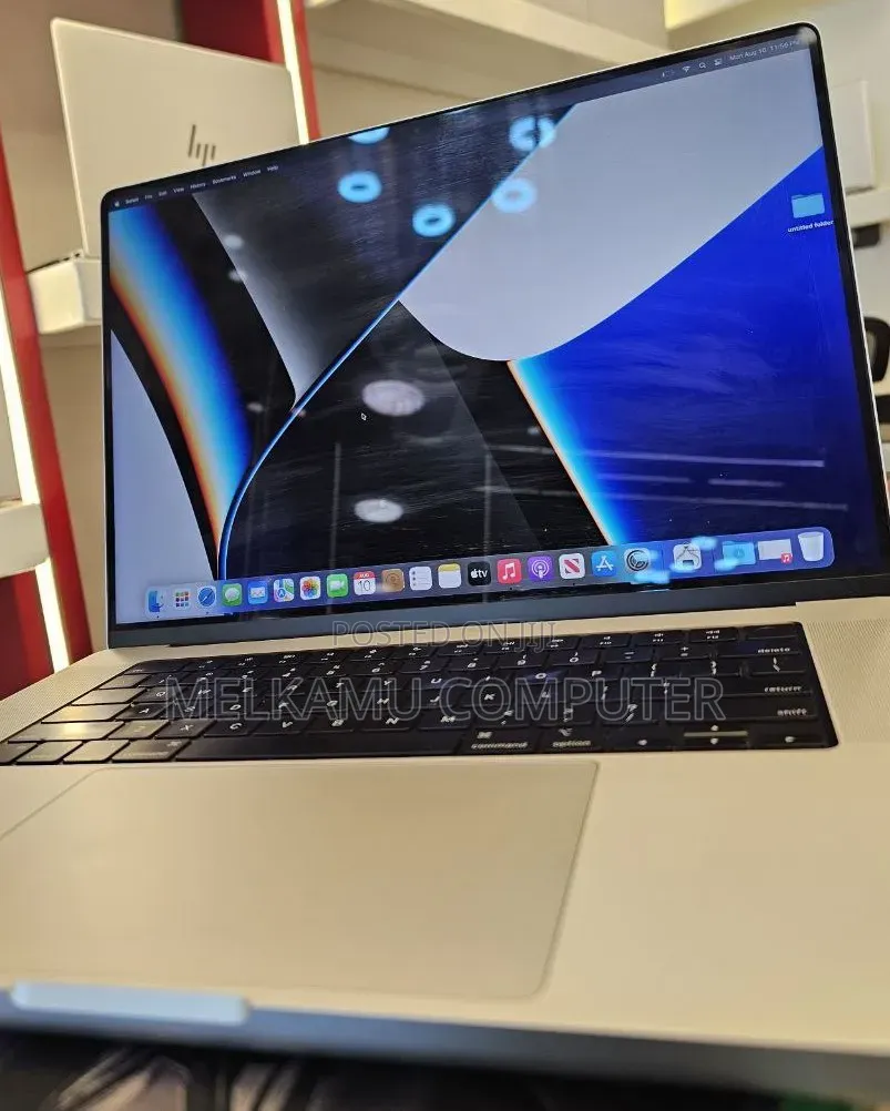 New Laptop Apple MacBook Pro 2021 M1 16GB Apple M1 SSD 512GB