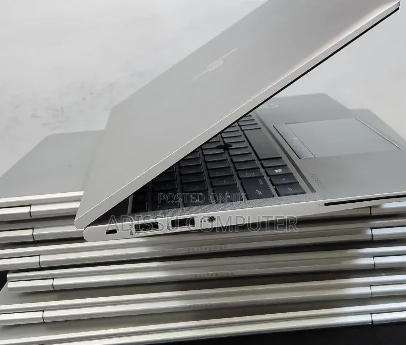 New Laptop HP EliteBook 840 G7 8GB Intel Core i5 SSD 512GB