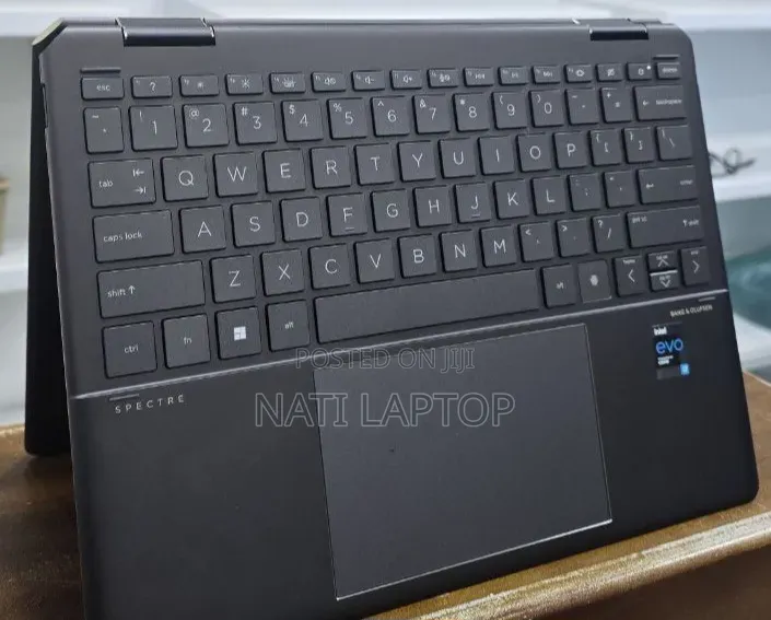 New Laptop HP Spectra 13 16GB Intel Core i7 SSD 512GB