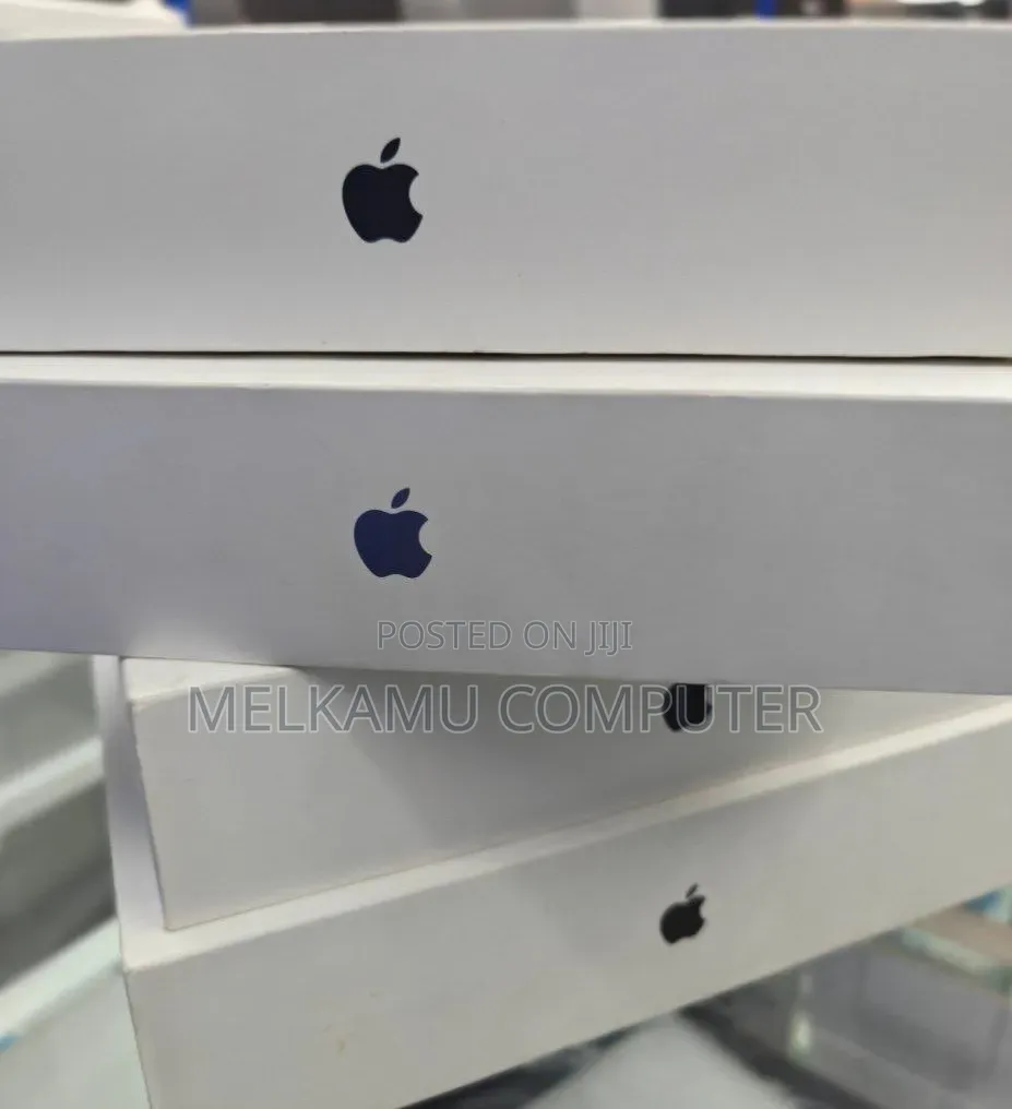 New Laptop Apple MacBook Air 2026 M5 16GB Apple M5 SSD 512GB