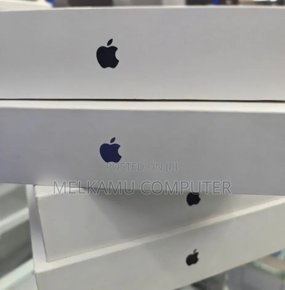 New Laptop Apple MacBook Air 2026 M5 16GB Apple M5 SSD 512GB