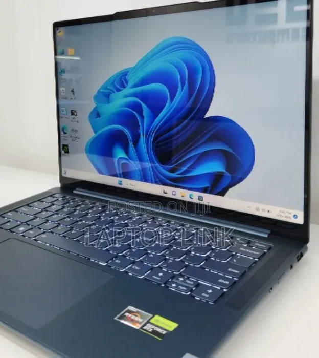New Laptop Lenovo Yoga 2 16GB AMD Ryzen 7 SSD 512GB
