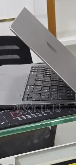 New Laptop Apple MacBook Pro 2021 M1 32GB Apple M1 SSD 512GB