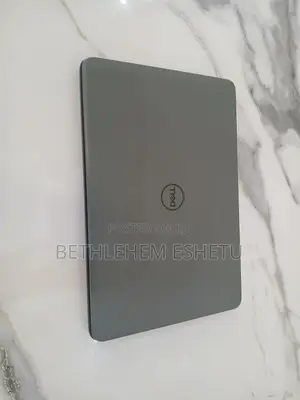 Laptop Dell Latitude 3120 4GB Intel HDD+SSD 256GB