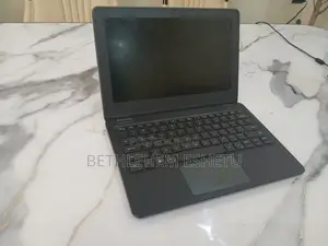 Laptop Dell Latitude 3120 4GB Intel HDD+SSD 256GB