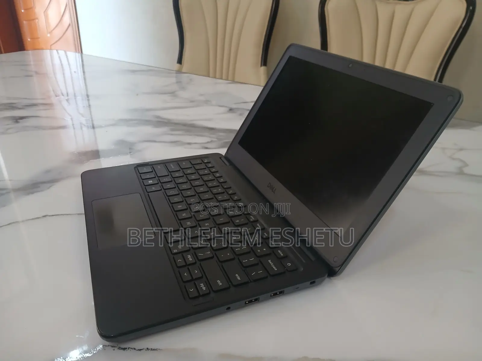 Laptop Dell Latitude 3120 4GB Intel HDD+SSD 256GB
