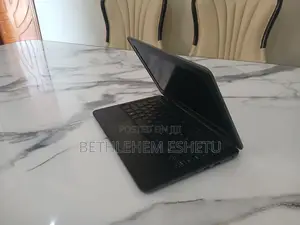 Laptop Dell Latitude 3120 4GB Intel HDD+SSD 256GB
