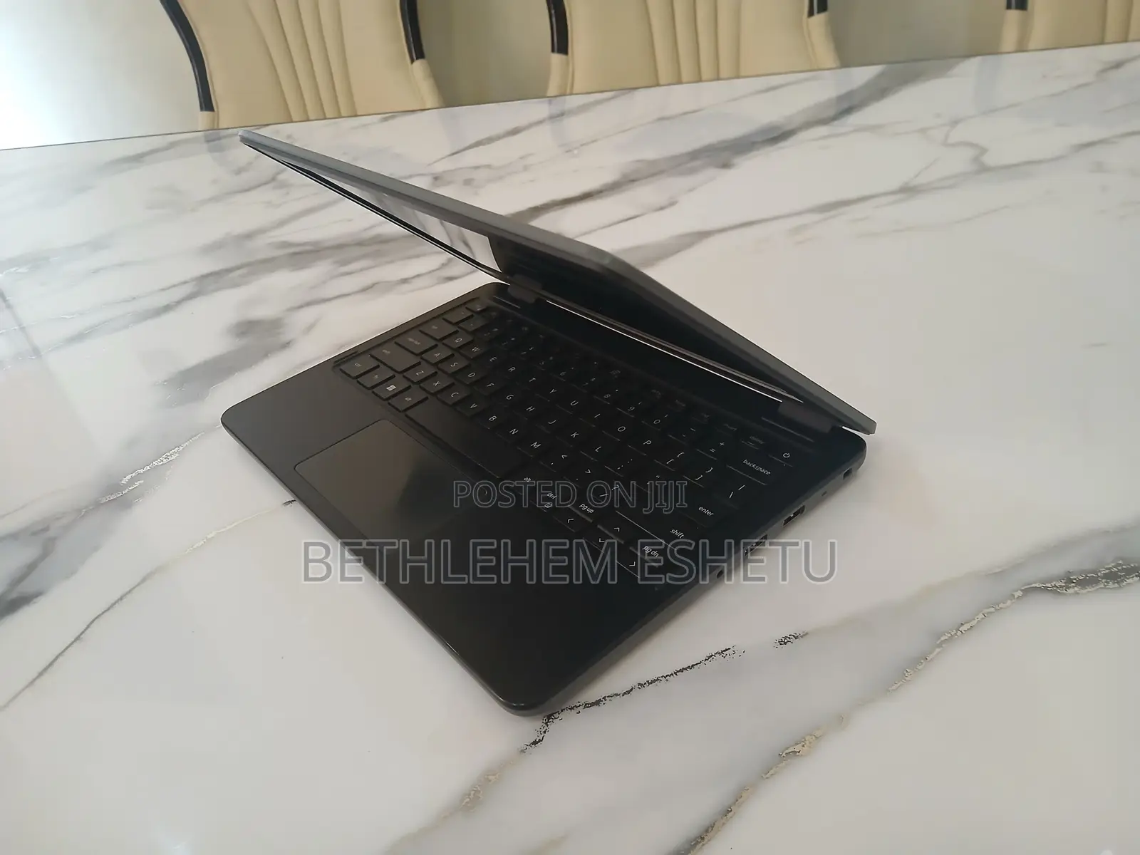 Laptop Dell Latitude 3120 4GB Intel HDD+SSD 256GB