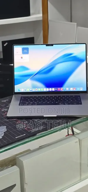 New Laptop Apple MacBook Pro 2021 M1 Max 32GB Apple M1 SSD 512GB