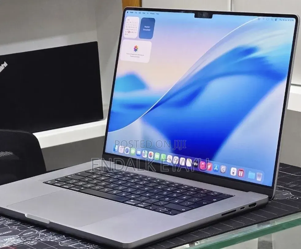 New Laptop Apple MacBook Pro 2021 M1 Max 32GB Apple M1 Max SSD 512GB