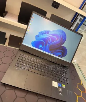 New Laptop HP Omen 16 16GB Intel Core i7 SSD 512GB