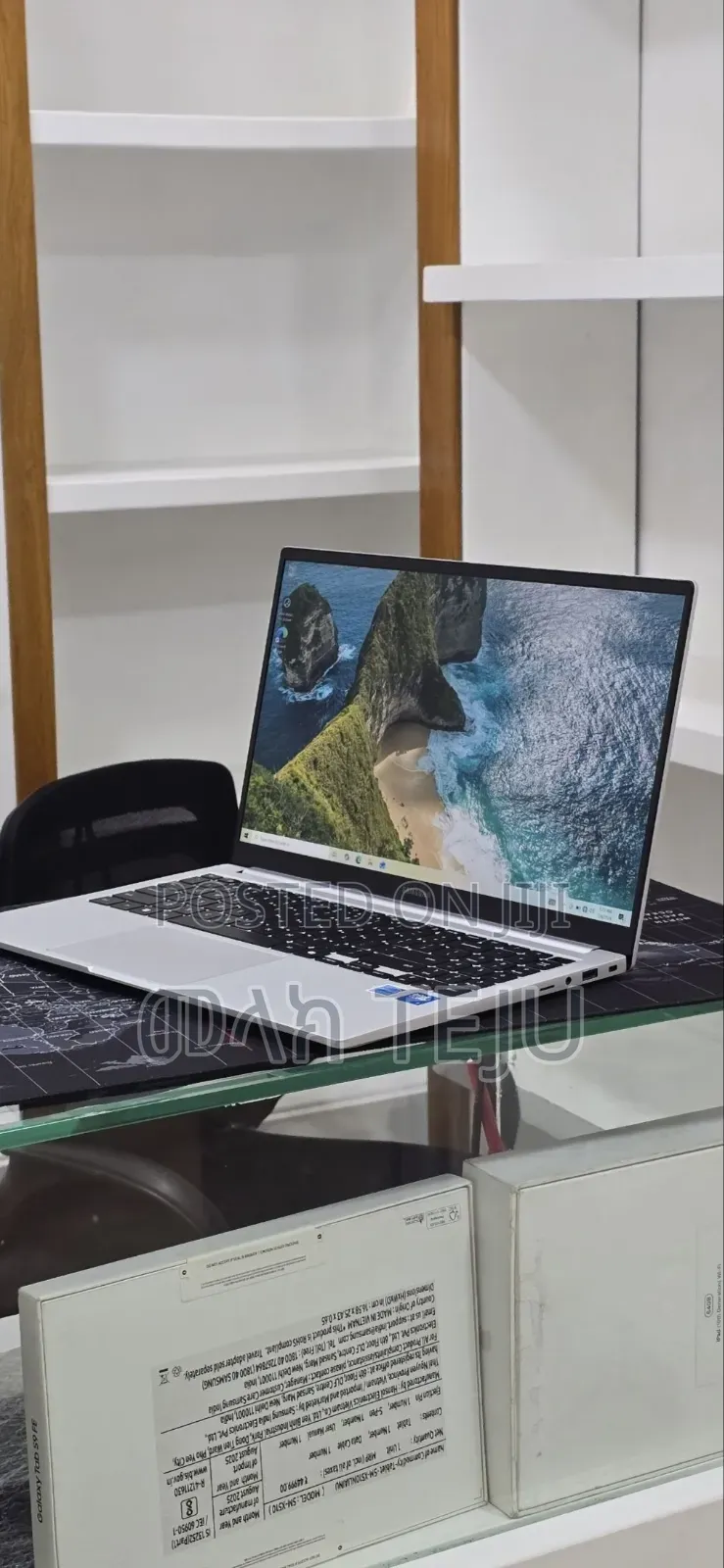 New Laptop Samsung Galaxy Book4 16GB Intel Core 7 SSD 512GB