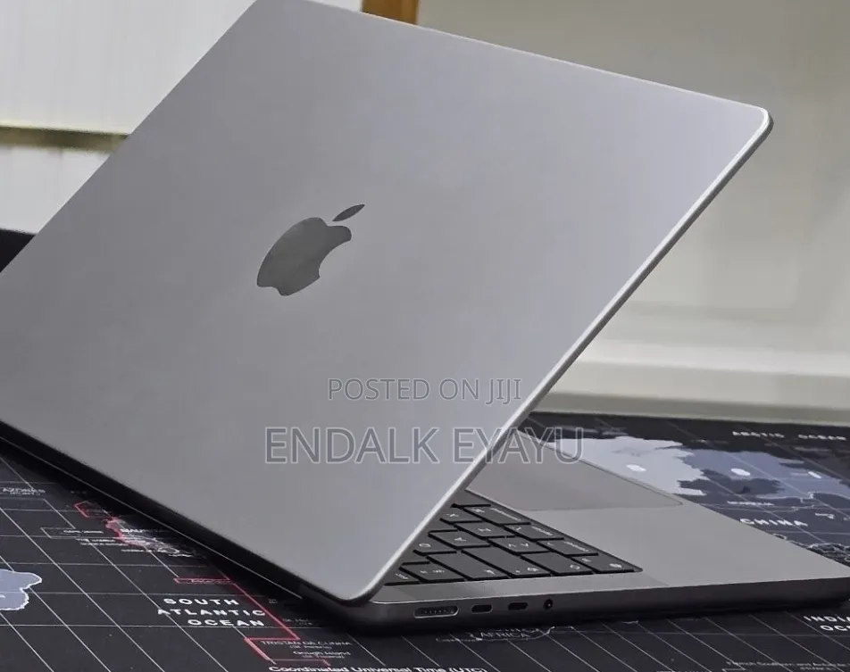 New Laptop Apple MacBook Pro 2021 M1 32GB Apple M1 Pro SSD 512GB