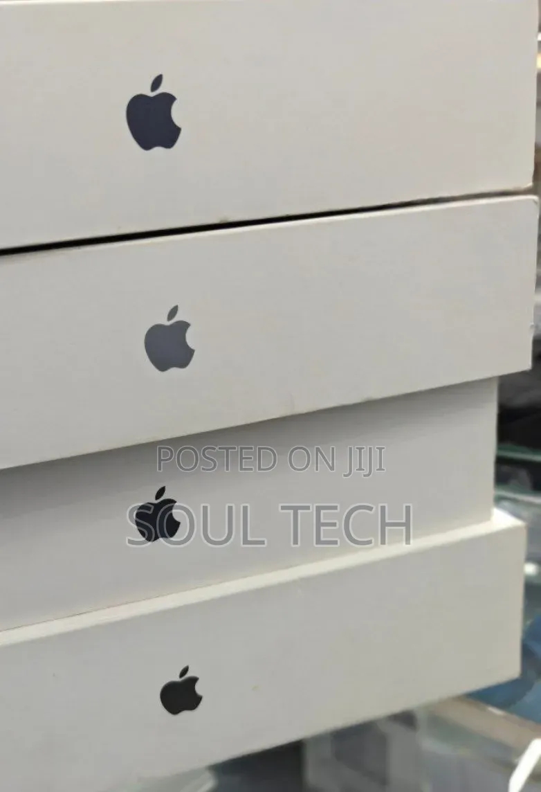 New Laptop Apple MacBook Air 2025 M4 16GB Apple M5 SSD 512GB