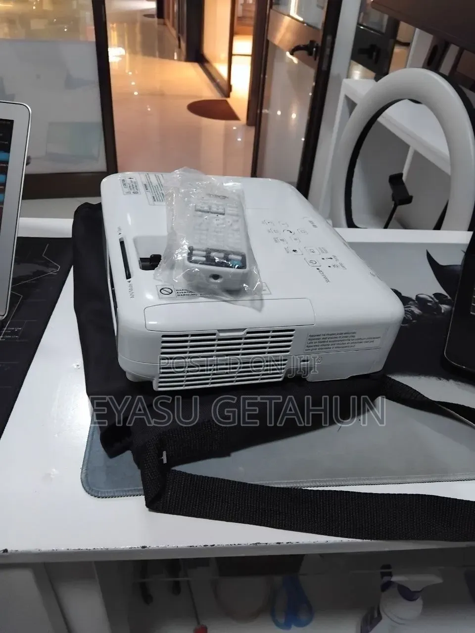 EPSON Projector
Model Name: EB-S31
Hardware Interface: VGA, USB, H
