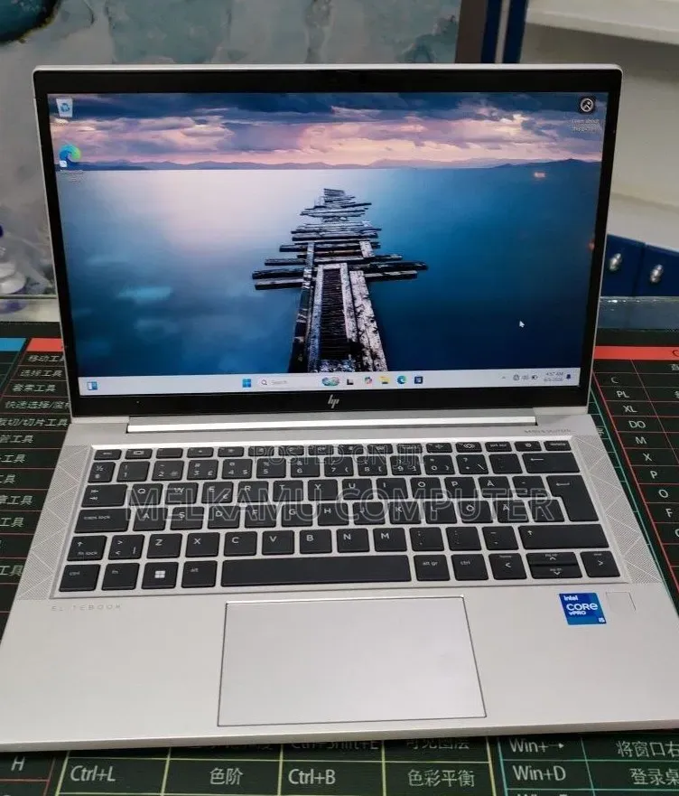 New Laptop HP EliteBook 830 G8 16GB Intel Core i5 SSD 512GB