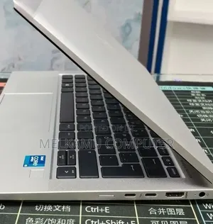 New Laptop HP EliteBook 830 G8 16GB Intel Core i5 SSD 512GB