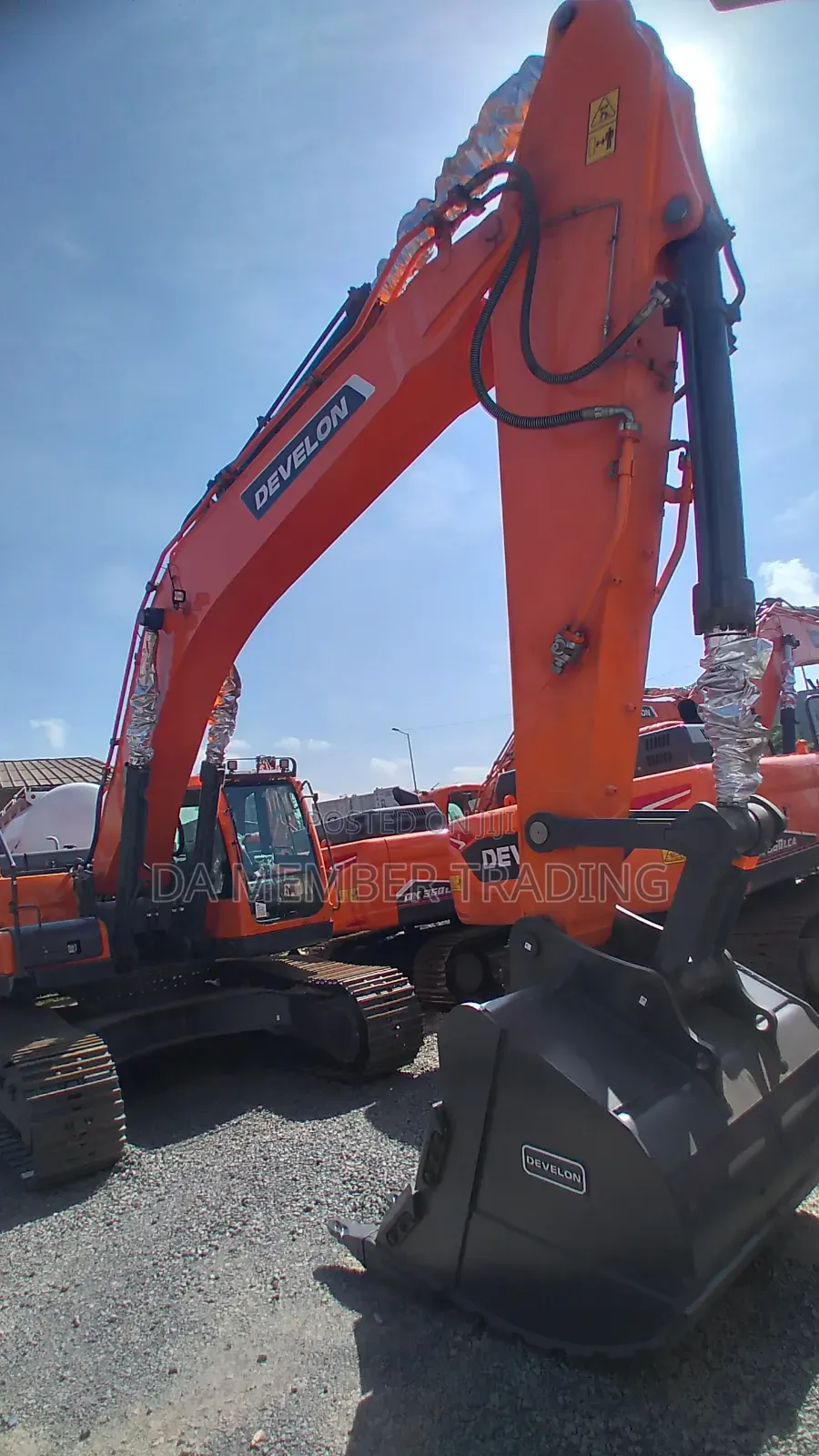 00 New Excavator