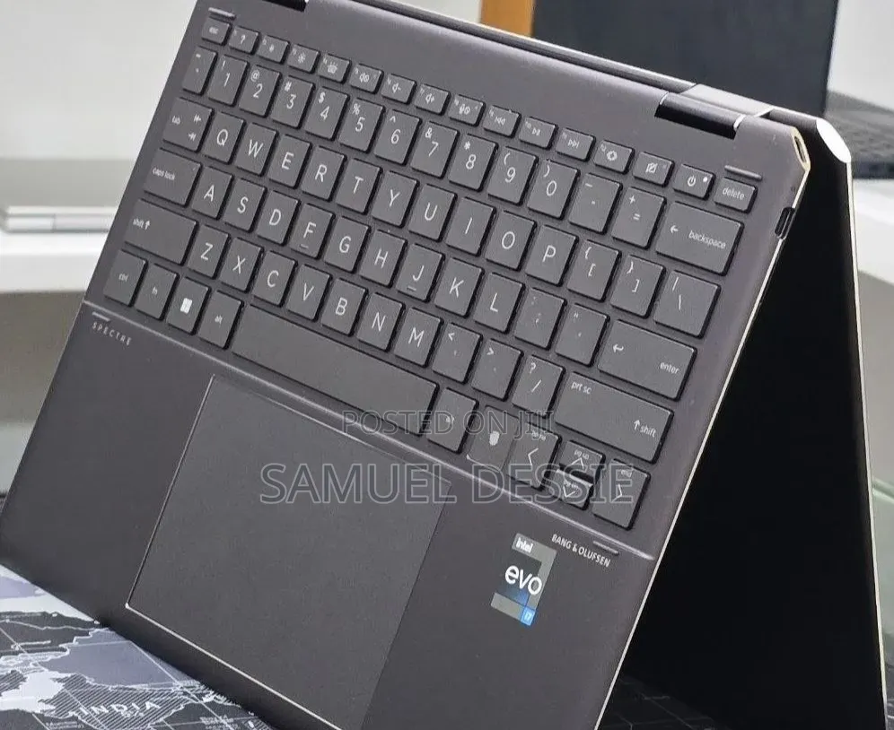 New Laptop HP Spectre X360 16GB Intel Core i7 SSD 512GB