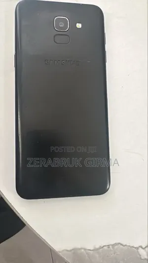 Samsung Galaxy J4 32 GB Black
