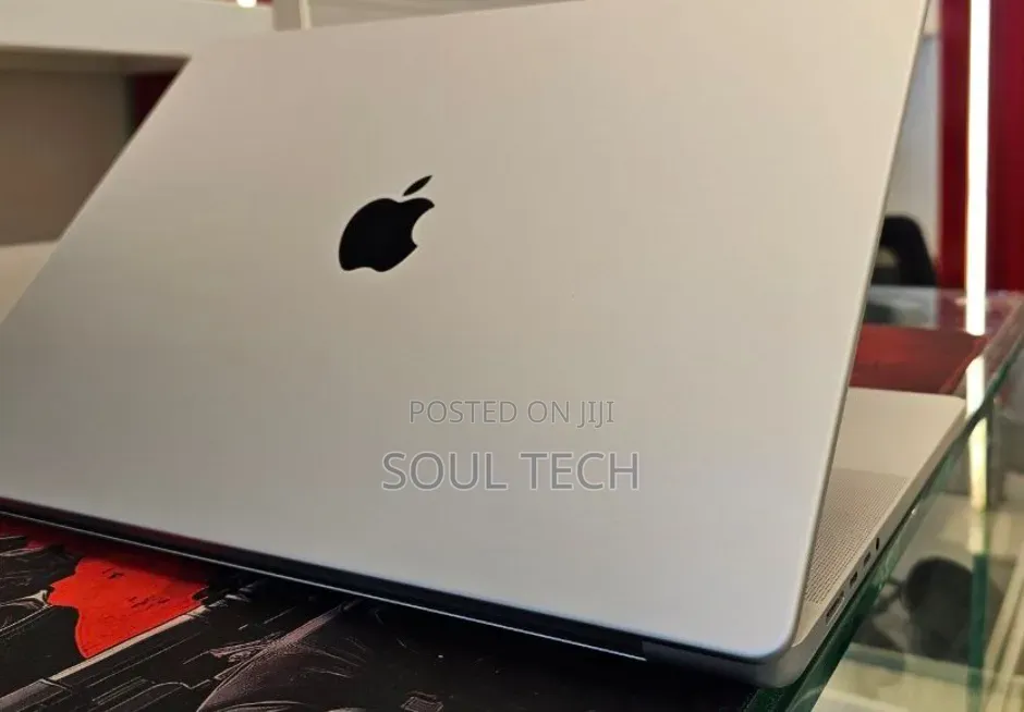 New Laptop Apple MacBook Pro 2021 M1 16GB Apple M1 Pro SSD 512GB