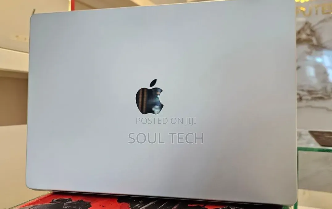 New Laptop Apple MacBook Pro 2021 M1 16GB Apple M1 Pro SSD 512GB