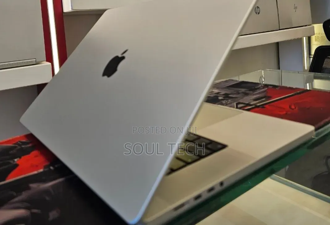 New Laptop Apple MacBook Pro 2021 M1 16GB Apple M1 Pro SSD 512GB