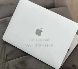 New Laptop Apple MacBook Pro 2022 M2 8GB Apple M2 SSD 512GB